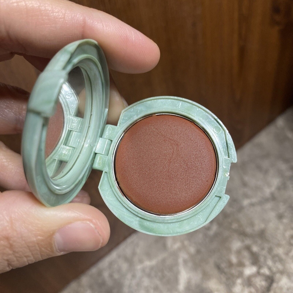 Clinique Soft Touch Creamy Blusher Cream Blush Different Grape .09 oz Mini NEW - Picture 2 of 4